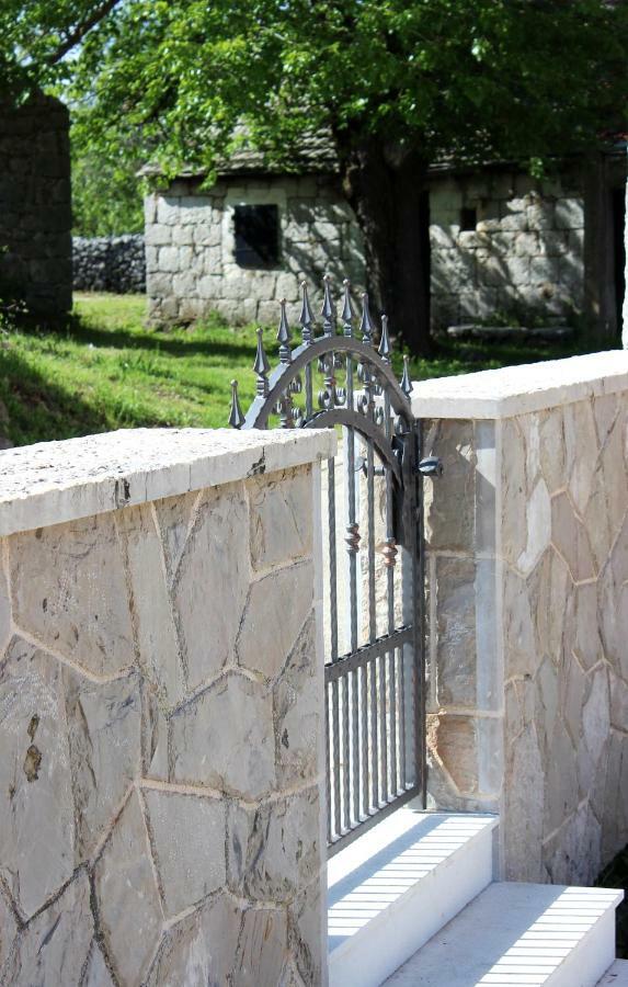 Stone cottage Aria Velika Čista Esterno foto